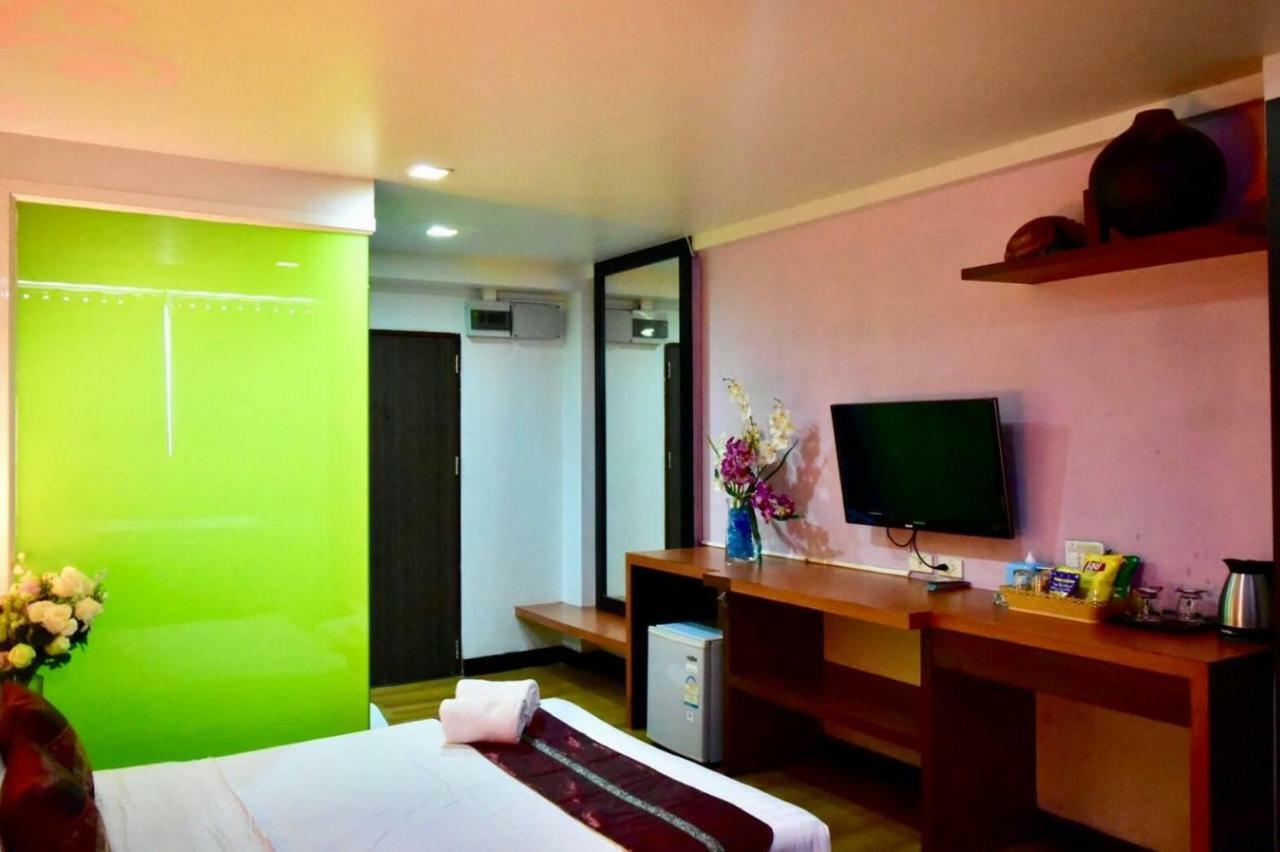 Hotel Happyland Mansion Bangkok Exterior foto